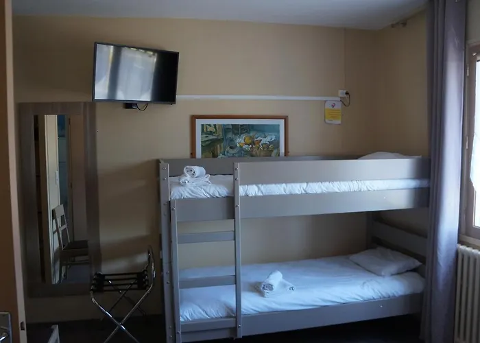 Pinede * 圣让-德蒙